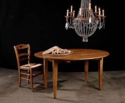 sally-beresford-oval-pine-table